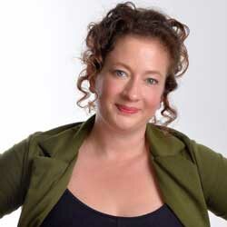 claire-wyatt-voiceover claire-wyatt-voiceover